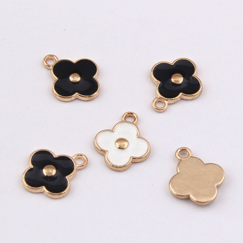 100 Pcs 15*13 Mm Kleine Bloem Clover Olie Legering Sieraden Accessoires Geschilderd Kleine Hanger