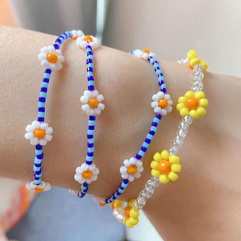 AOMU Bohemian Charm Summer Sweet Girl Colorful Flower Small Daisy Beaded Bracelet for Women Female Party Jewerly