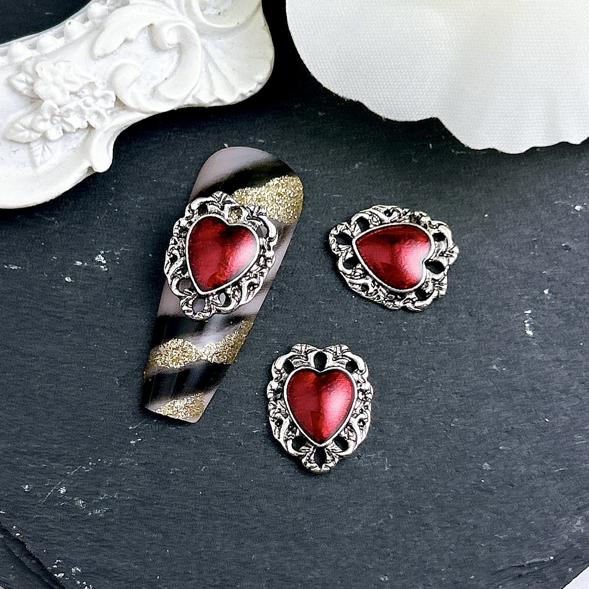 Nuevos dijes de aleación Retro para uñas con forma de corazón, Cruz de Metal 3D, calavera, prensa francesa, accesorios de decoración para uñas, manualidades DIY Y2K: Plata