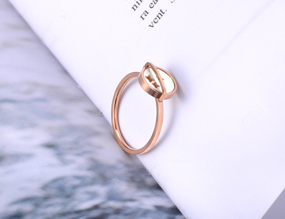 Lokaer Trendy Rose Gold Star Rings Titanium Stainless Steel White Shell Wedding Rings For Women Engagement R19068