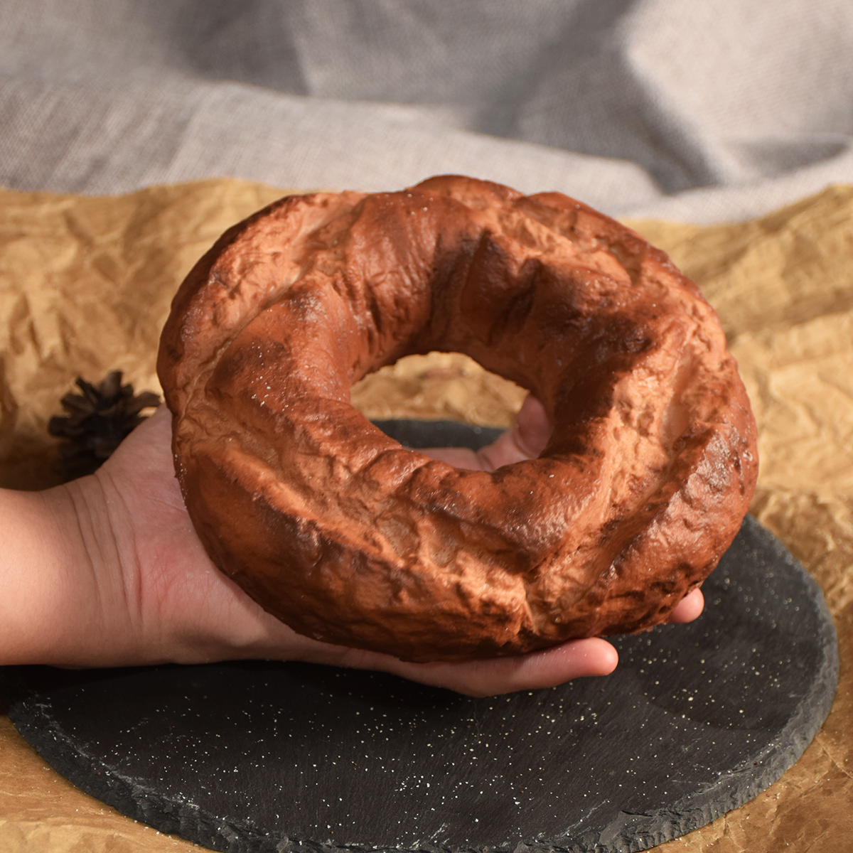 PU Simulation European Bread Model,Simulation Black Wheat Bread, Buckwheat Bread Model,Baking Shop Decoration Props,Food Model: Burgundy