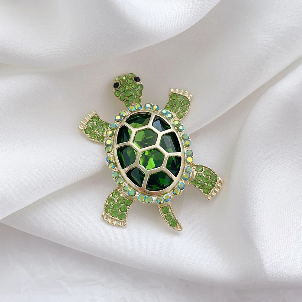 Crystal Turtle Brooches Vintage Metal Lapel Pin for Women Hat Scarf Backpack Badge Marine Animal Protection Souvenirs: Gold-color
