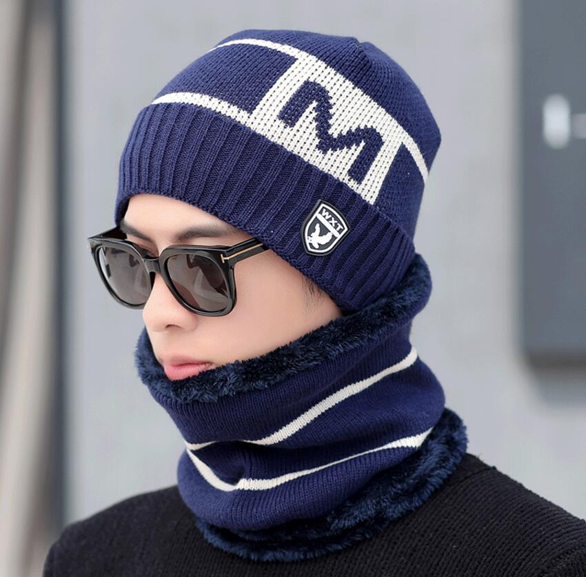Varm vinter mænd hat tørklæde til uld kvinder hætter og tørklæder stribe brev strikkede beanies cap 2 stk sæt mandlige skullies maske motorhjelm: Mørkeblå hat tørklæde