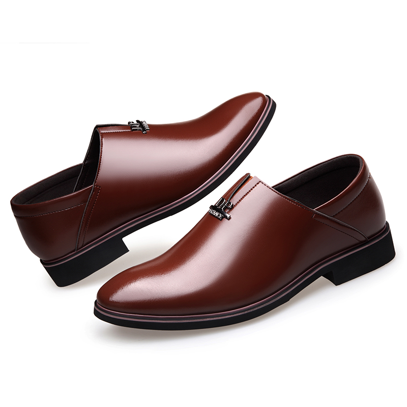 Män klänning skor herr slip on spetsiga tå skor män läder formella affärsman skor oxfords skor för män lägenhet