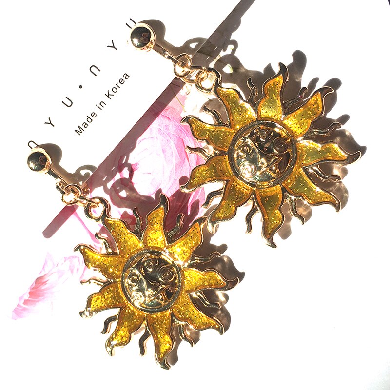 Sun God Earrings No Hole Ear Clips Gold-color Sun Clip On Earring Without Piercing Minimalist Earrings Jewelry CE502