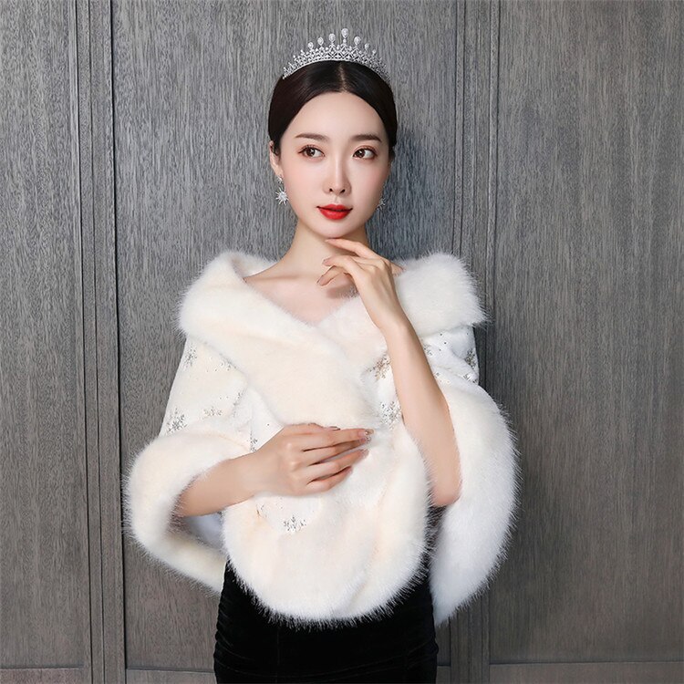 JaneVini Faux Fur Wrap Warm Shawl Winter Wedding Cover Up Stole Bridal Accessories Light Champagne Cape Shrugs for Women
