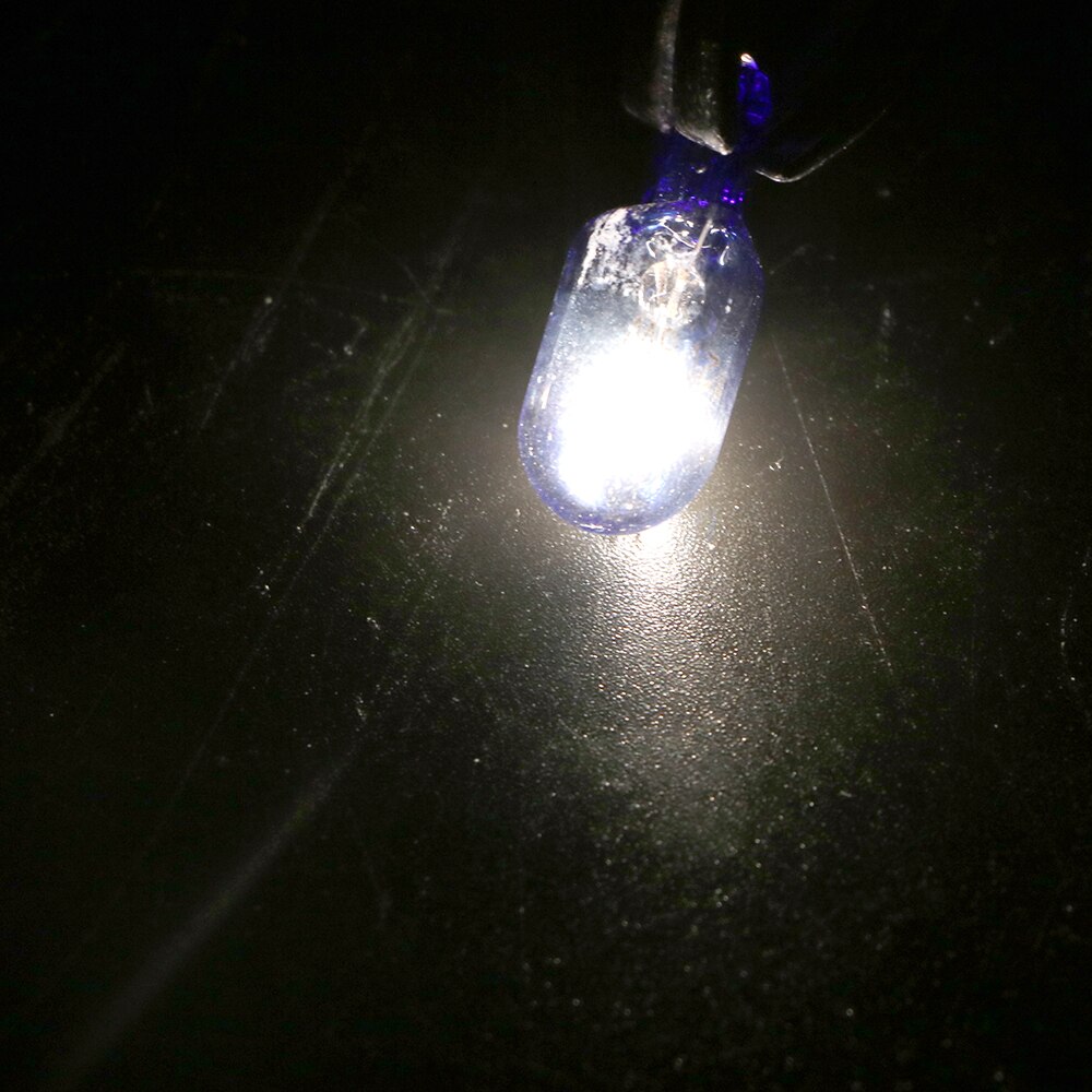 10 stk bilindvendigt læselampe instrumentlys  t10 w5w 12v 5w 168 kiler halogen super lys hvid farve bil signallampe