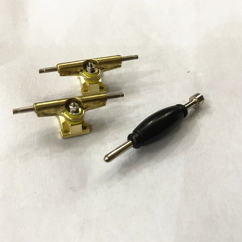 aluminum finger skateboard parts fingerboard trucks 29MM: Gold