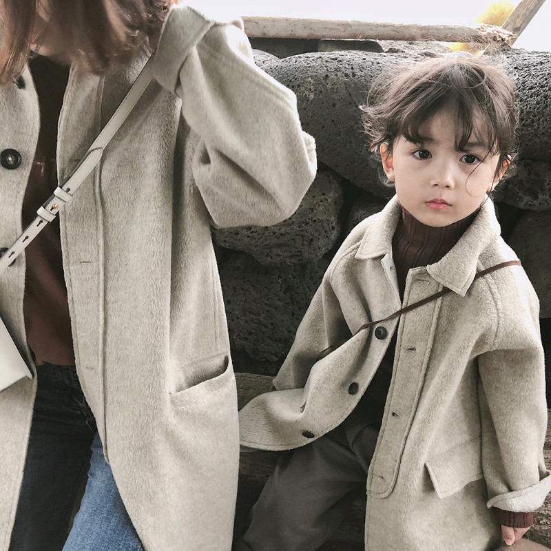 Giacca da cappotto per bambini per bambina 2022 grigio caldo addensare più velluto bottoni autunnali invernali abbigliamento per bambini in lana di agnello