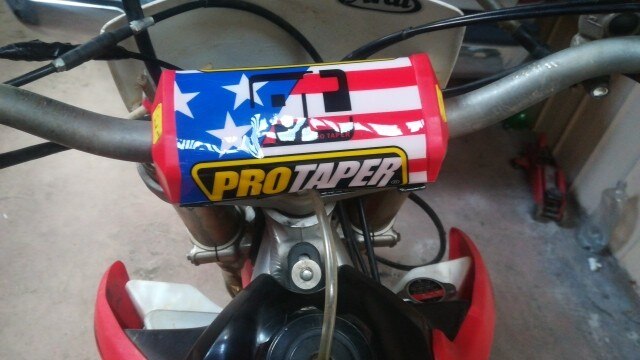 ZSDTRP Star Stripes Handlebar Bar Pad Bar Pad Chest Protector Cross Bar Fit Handle Bar Motorcycle Dirt Bike Pit Bike Motocross