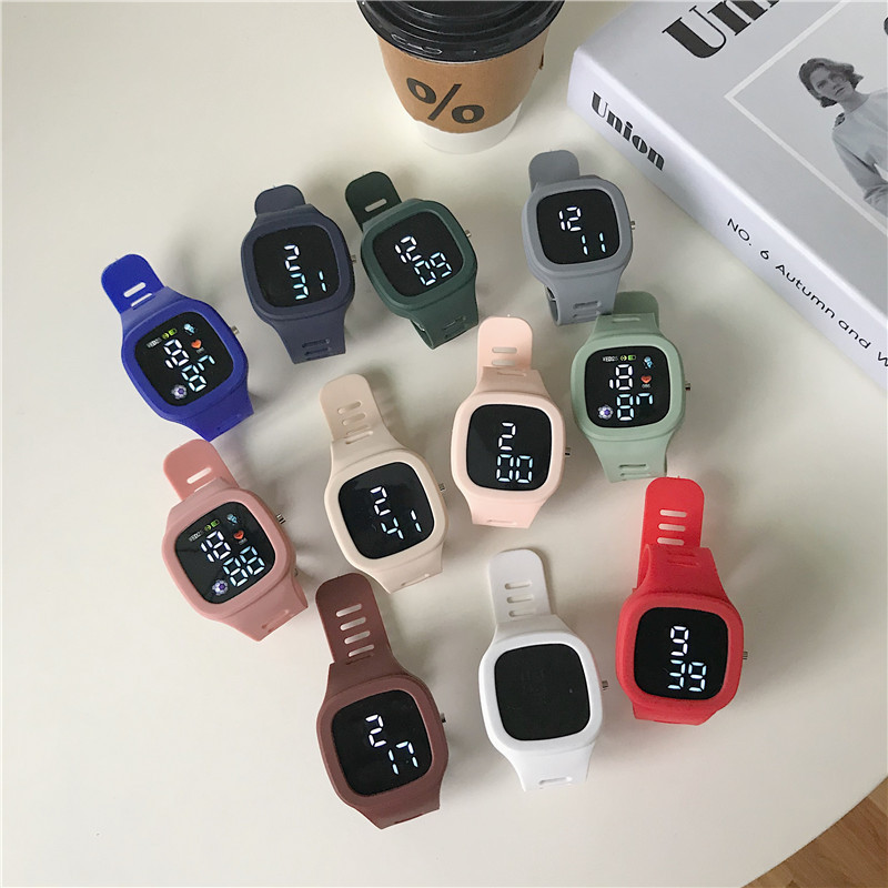Mannen Vrouwen Horloge Led Digitaal Sporthorloge Voor Kinderen Jongens Meisjes Vierkant Grote Wijzerplaat Waterdicht Siliconen Heren Elektronisch Polshorloge
