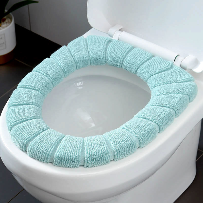 La couverture confortable de siège de toilette est des articles sanitaires chauds, doux et réutilisables de flanelle: green