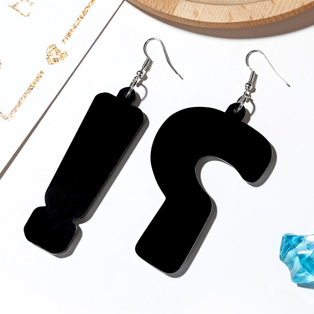 MGaidila,Black and white acrylic exclamation point and question mark combination earrings, the star web celebrity wearing earrin