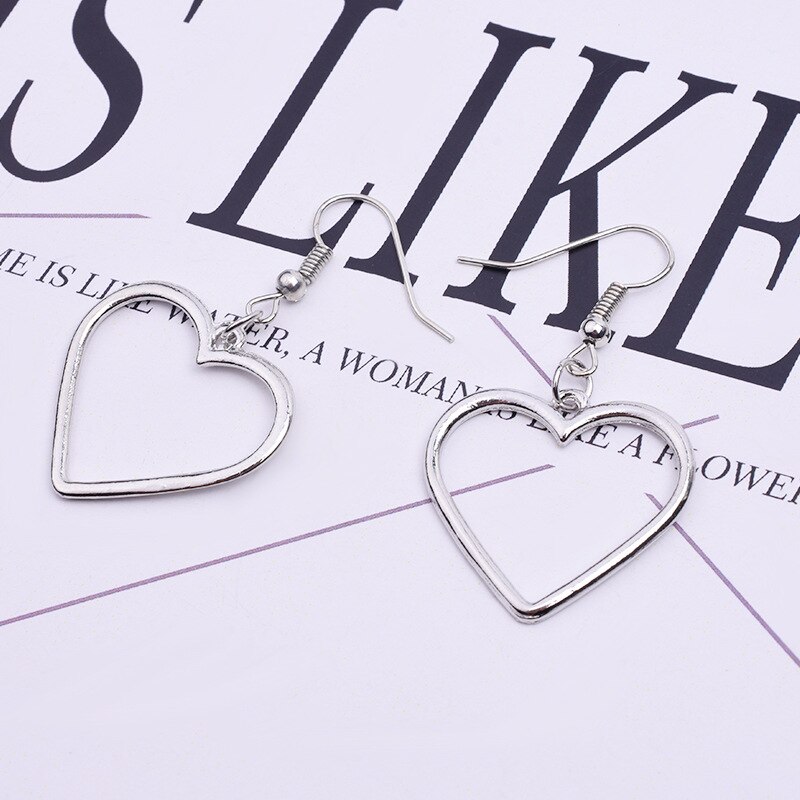 Harajuku Zachte Leuke Zus Uitgeholde Geometrische Hartvormige Zoete Liefde Oorbellen Oorbellen Koreaanse Eenvoudige Oorbellen Vrouwelijke Sieraden