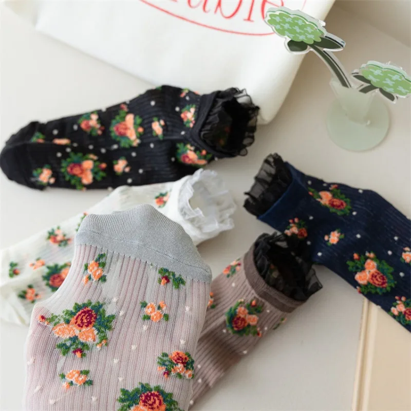 Calcetines con volantes de encaje Lolita, calcetines cortos Vintage Harajuku con bordado Floral, calcetines de seda de cristal transparentes ultrafinos de verano para mujer
