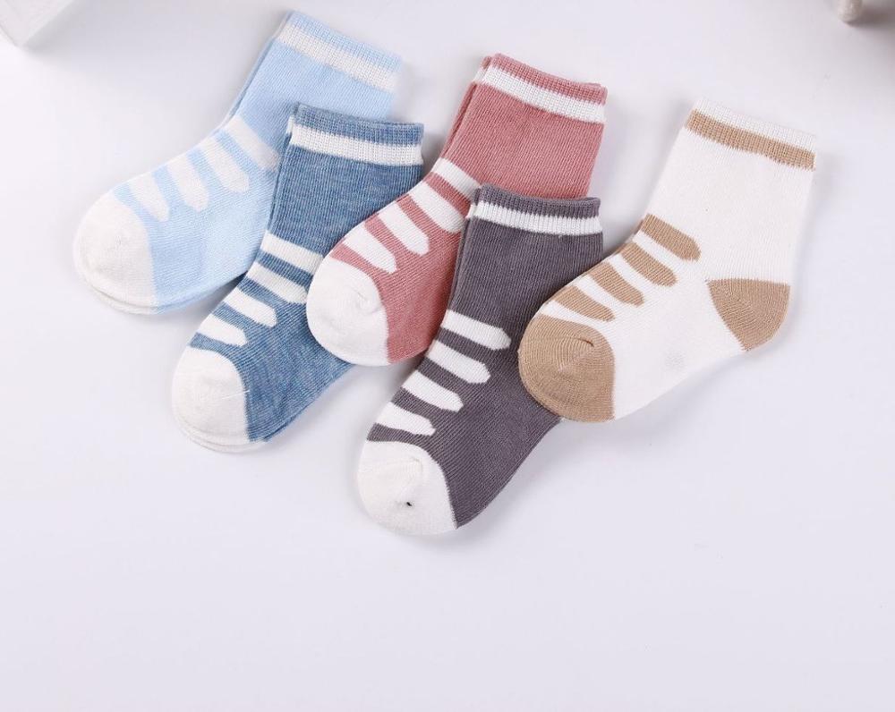 5 pares/lote 0 a 6 anos crianças meias de algodão macio menino menina do bebê bonito dos desenhos animados listra quente pontos moda escola outono inverno: Shoes / 4 to 6 Years