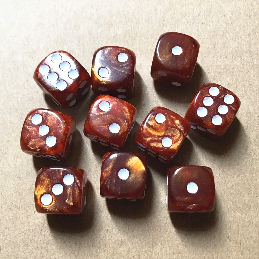 10pcs/set Round Corner Pearl Gem Dice 6 Sided 16mm Dice Playing Table Board Bar Games Party Funny Tools Entertainment Supplies: Auburn