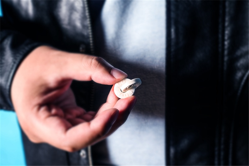 1 set Linking Zecche Trucchi Magici Linking Anello Caramelle Magia Mago Close Up di Strada Trucco Puntelli Illusion Divertimento Classico Giocattolo