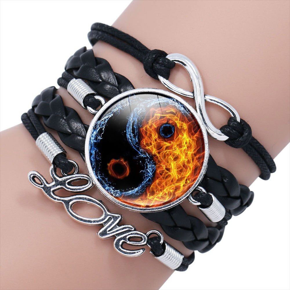 Tai Chi Decor PU Bracelet Yin-Yang Tai Ji Multi-Layer Alloy Wrist Jewelry Knitting Rope Adjustable Length for Men Women AUG889: Roest Rood