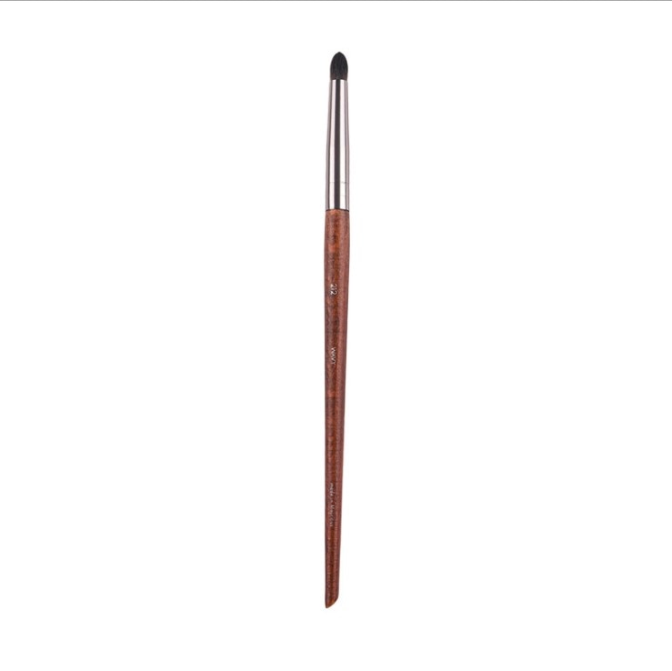 1 piece #212 Precision Eyeshadow Makeup brush detail eye smudge brush Natural wood Make up brushes cosmetic tools