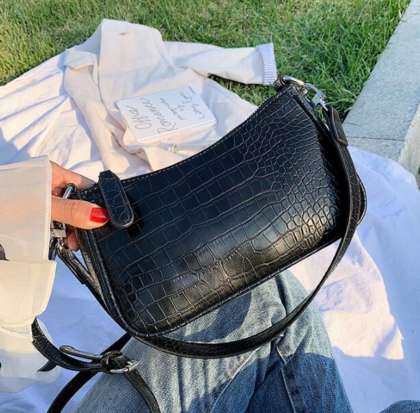 Lilla liten steinmønster pu skinn skuldervesker for kvinner sommerreise crossbody håndvesker dame cross body bag: Svart