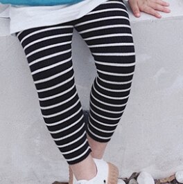Koreansk stil söta tjejer ren bomull 8 färger randiga leggings barn matchande leopard smala byxor: Svart vit / 2t