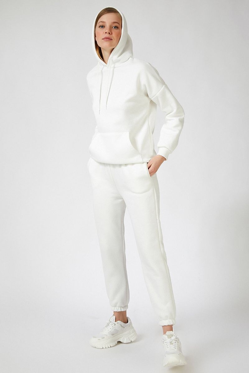 Conjunto de chándal blanco con capucha para mujer