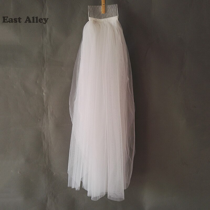 Beautiful Short Elbow Length Tull Bridal Veil Romantic 3-Layers Wedding Veils With Comb Velos De Novia