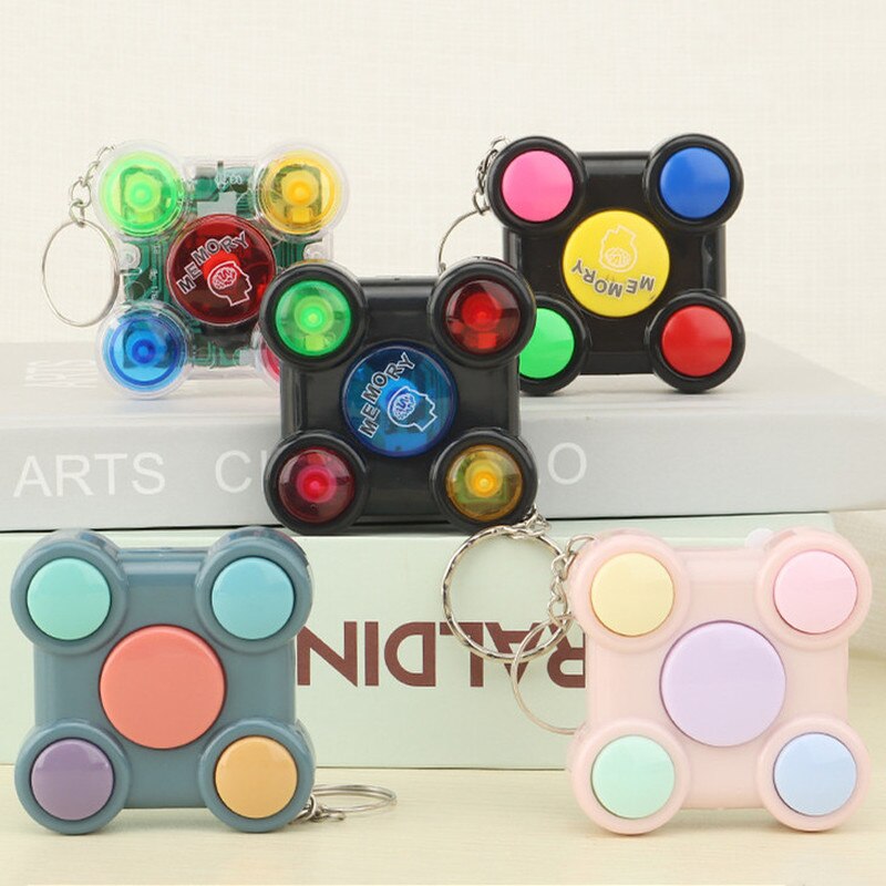 1Pc Volwassenen Kids Stress Relief Speelgoed Draagbare Kleurrijke Gamepad Vorm Geheugen Doolhof Kubus Gadget Sleutelhanger Educatief Doorbraak Game
