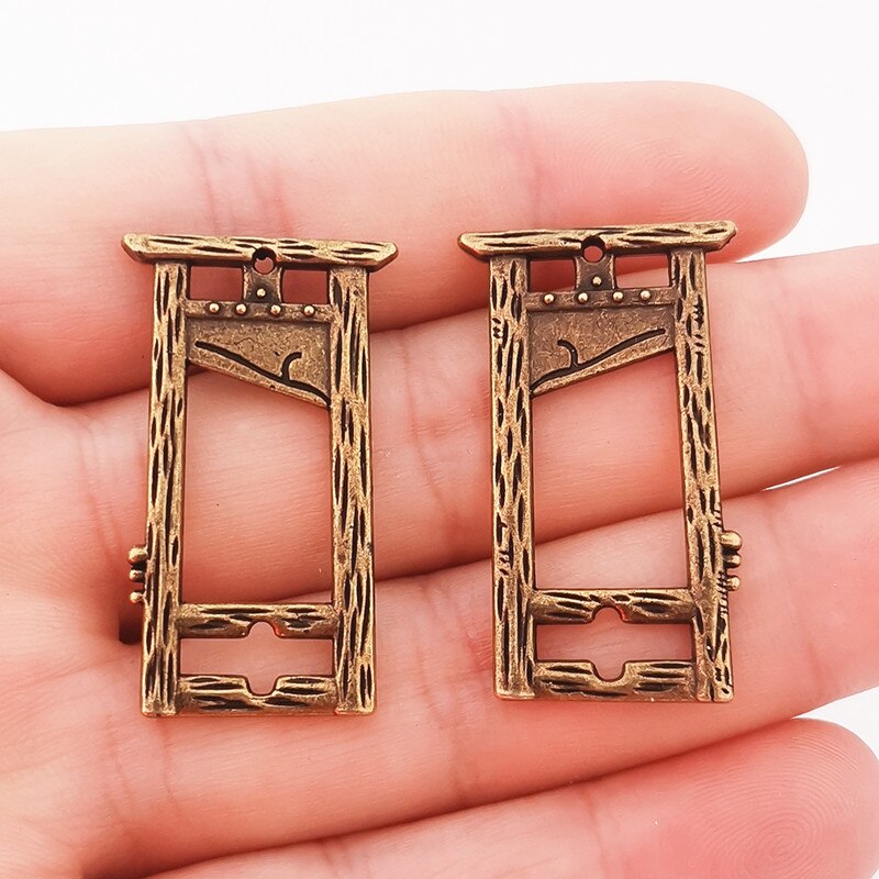 4 stück 37*22mm Guillotine-anhänger, personalisierte anhänger, gruselige halloween-kunstanhänger, diy-schmuckzubehör: Bronze-