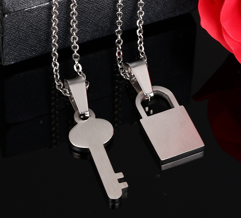 FXM TBB52 silver woman Pendant hip hop necklace popular single Korean lock shape lover