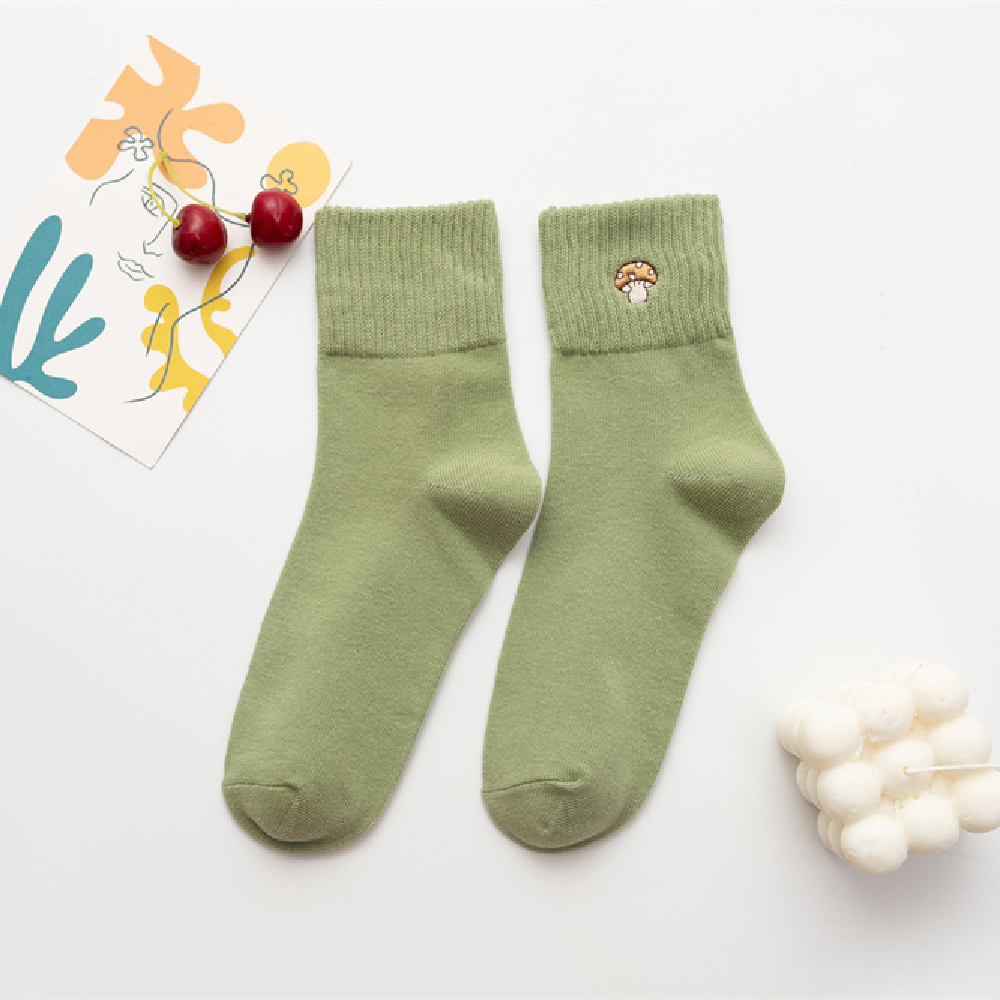 Nouvelle broderie mignon dessin animé champignon à motifs chaussettes décontracté Hipster unisexe drôle de noël Sokken directe: Beige