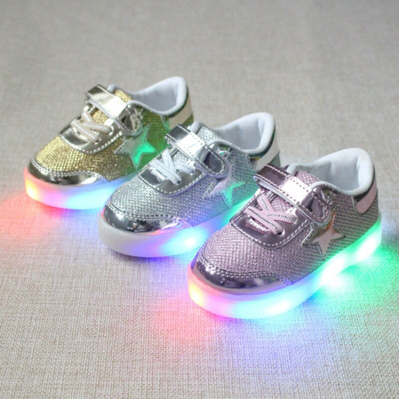 Rozmiar 21-30 świecące trampki dla dziewczynek dzieci buty z lampkami Led chłopcy świecące obuwie dziecięce trampki ze świecącą podeszwą