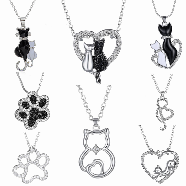 Lovely Cat Paw Black White 2 cat On Heart Crystal Pendant Necklace For Women Girl Best Friend Small Cat Jewelry