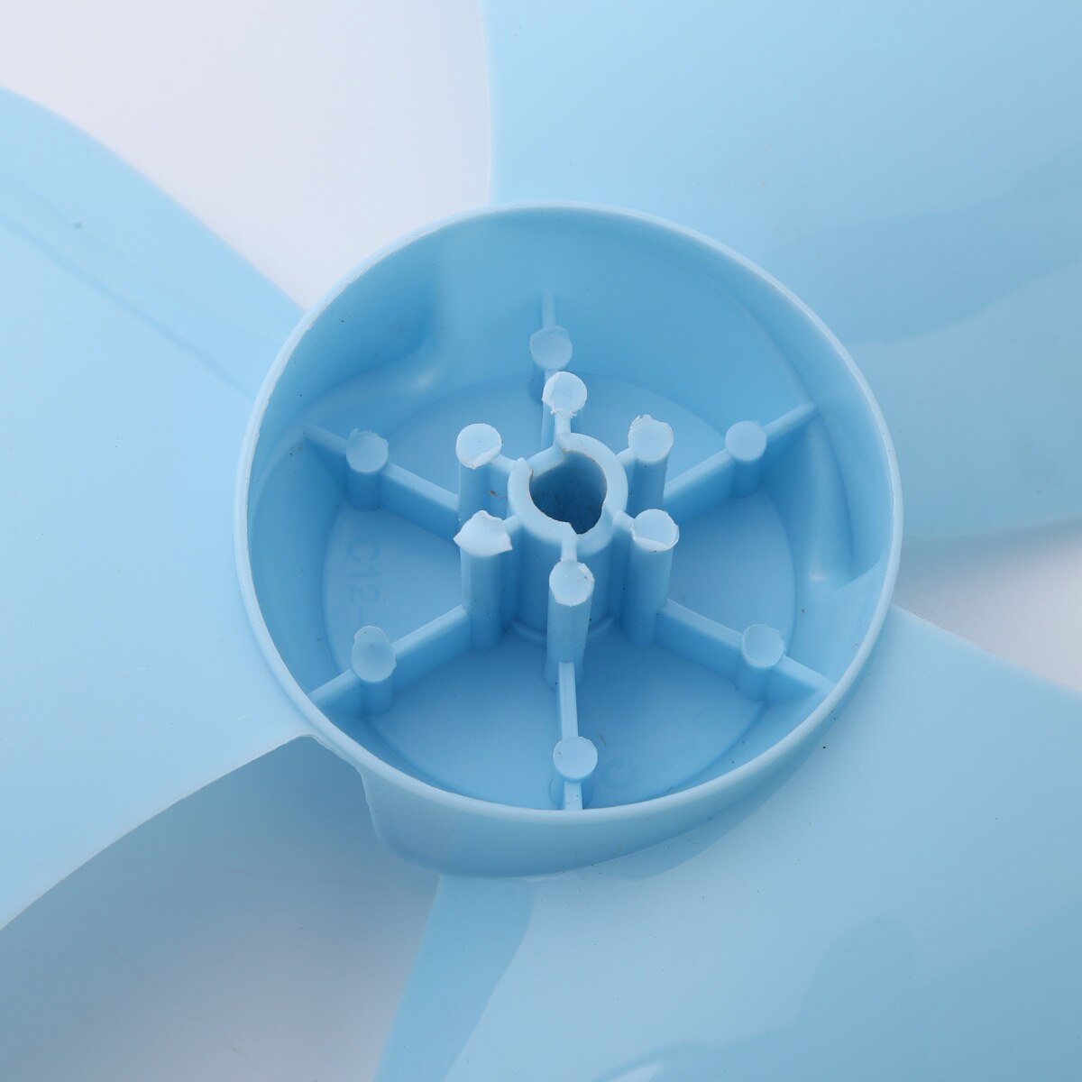 Light Blue 12 Inch Household Plastic Fan Blade Three Leaves for Standing Pedestal Fan Table Fanner General Accessories Fan Parts