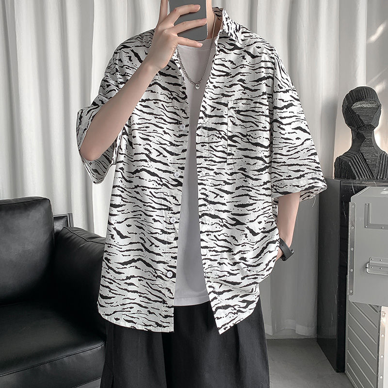 Summer Striped Shirt Men Korean Loose Casual Shirt Men Harajuku Streetwear Hip-hop Five-point Sleeve Shirt Men M-2XL