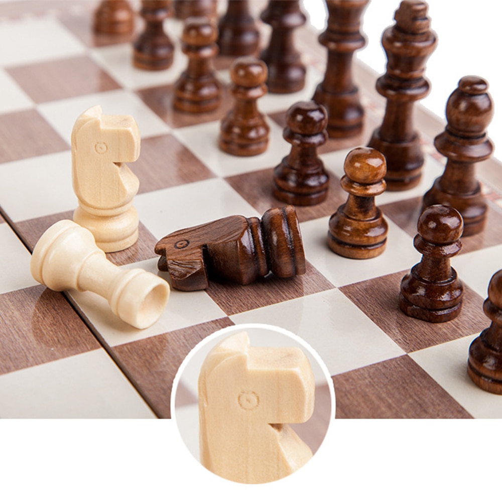 2020 Set di scacchi internazionali in legno gioco di scacchi con giochi da tavolo pieghevoli per bambini e adulti