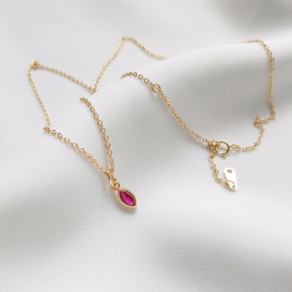 Rouge zircon coeur 925 en argent sterling collier simple à la collier pendentifs pour femmes bijoux à breloques
