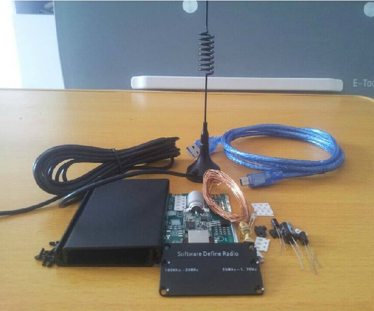 DIY KITs 100KHz-1.7GHz full band UV HF RTL-SDR USB Tuner Receiver/ R820T+ 8232 AM FM CW