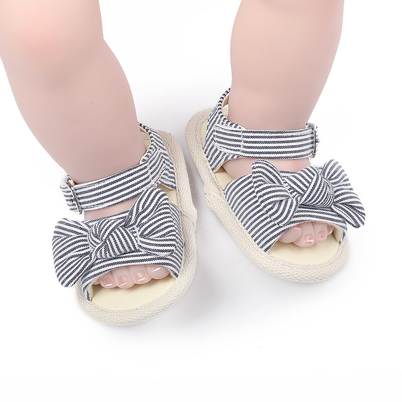 ¡Novedad de ! Sandalias informales para niñas. Zapatos planos antideslizantes con suela suave para niños pequeños. Primeros zapatos de andar para niñas de verano.