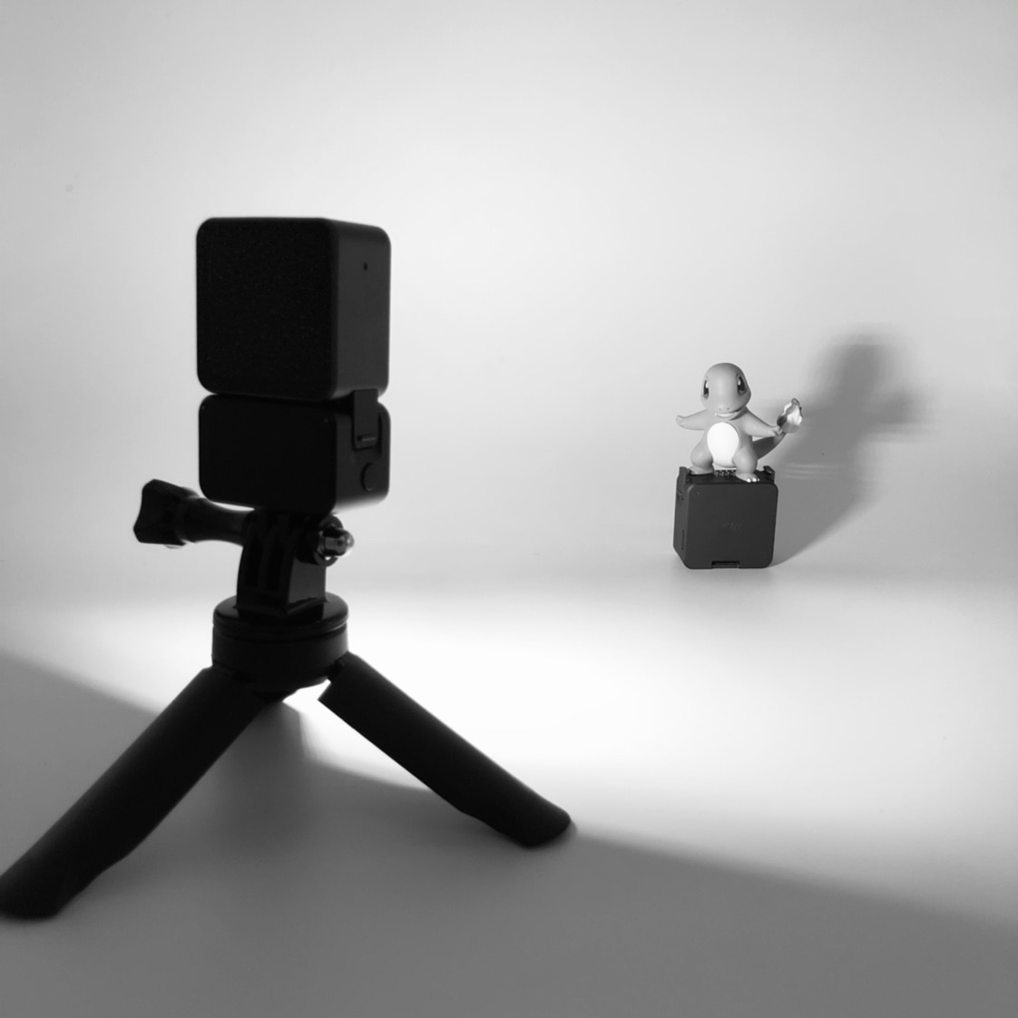 DJI – lampe de poche magnétique à lumière LED, Action 2, Mini lampe pour photographie, vidéo, rechargeable, GoPro, Mod sur caméra, GoPro 10