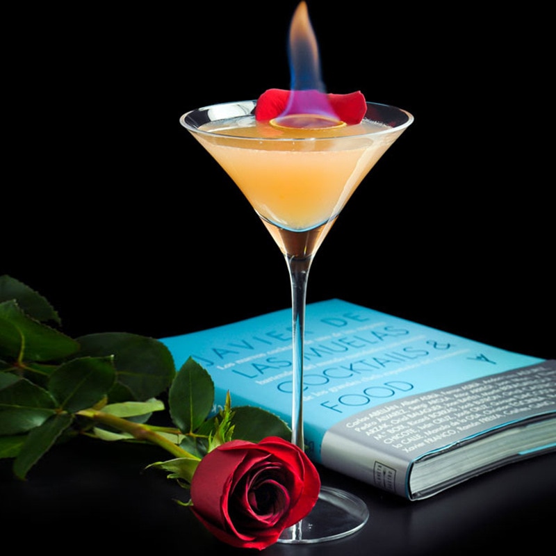 Martini Cocktail Triangle Glass Wine Glass Crystal Goblet Wine Glass Champagne Bar Cup 168ML