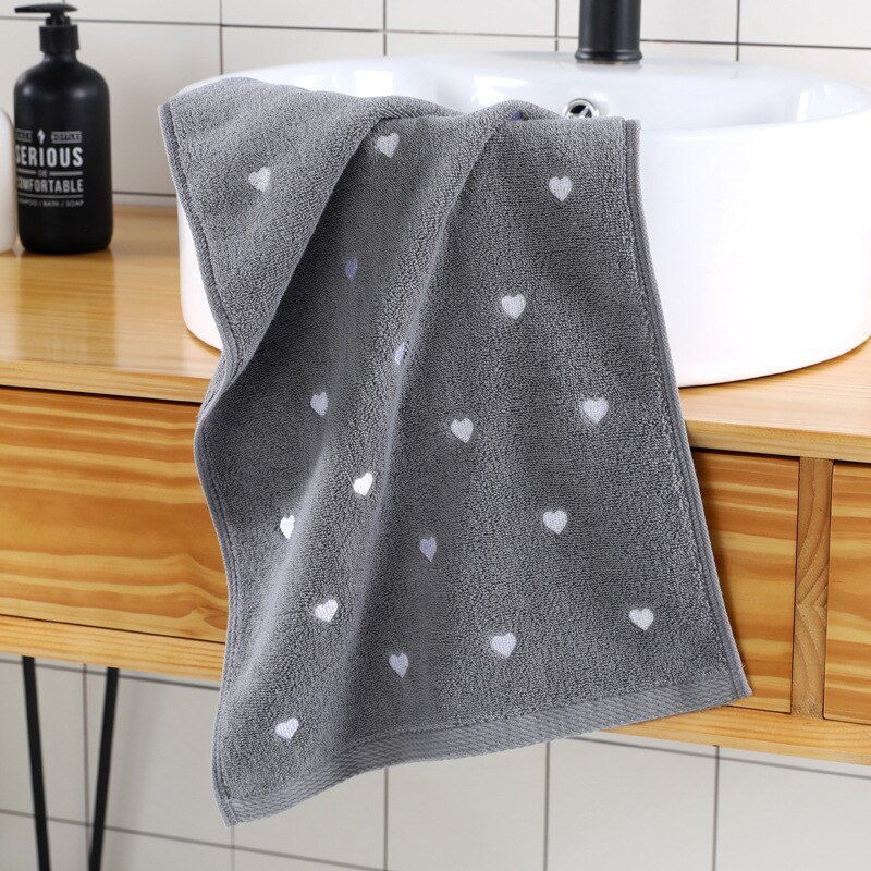 Serviette de toilette en coton brodée pour le visage, serviette de bain confortable en coton, pour adulte et enfant, gant de toilette pour les mains, serviettes de salle de bain 34 x 74cm 1pc: Coeur gris