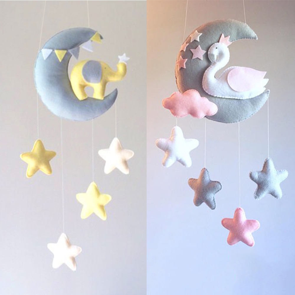 Baby Rammelaars Moon Swan DIY Mom Handgemaakte Bed Bel Speelgoed Roterende Wieg Mobiles Houder Bed Wind-up Musical Box dier Rammelaar Materiaal