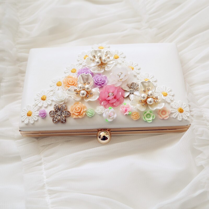 Pochettes de soirée à rabat pour femmes, , printemps-été, chaîne fleurs, pochettes blanches pour dîner de mariage