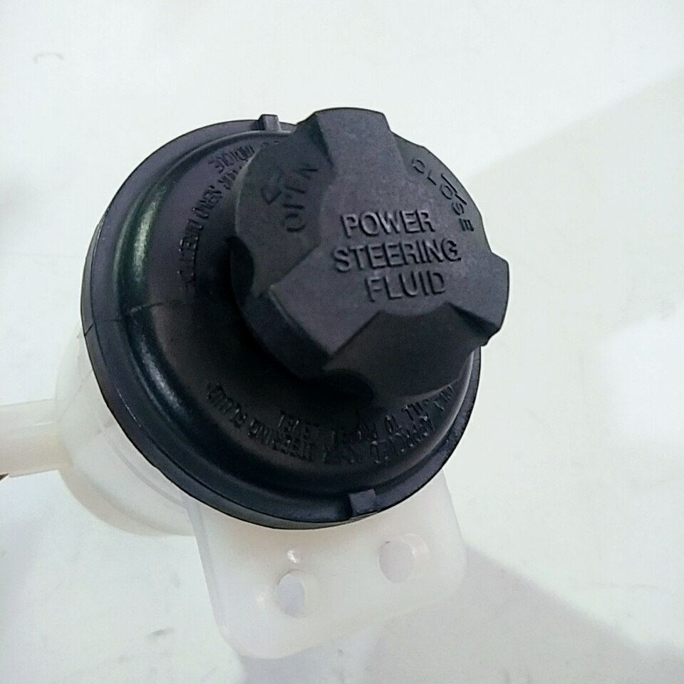 Auto Replacement Parts Brake System oe Number 57201-4A600 for JAC Refine Power oil cup Without hose