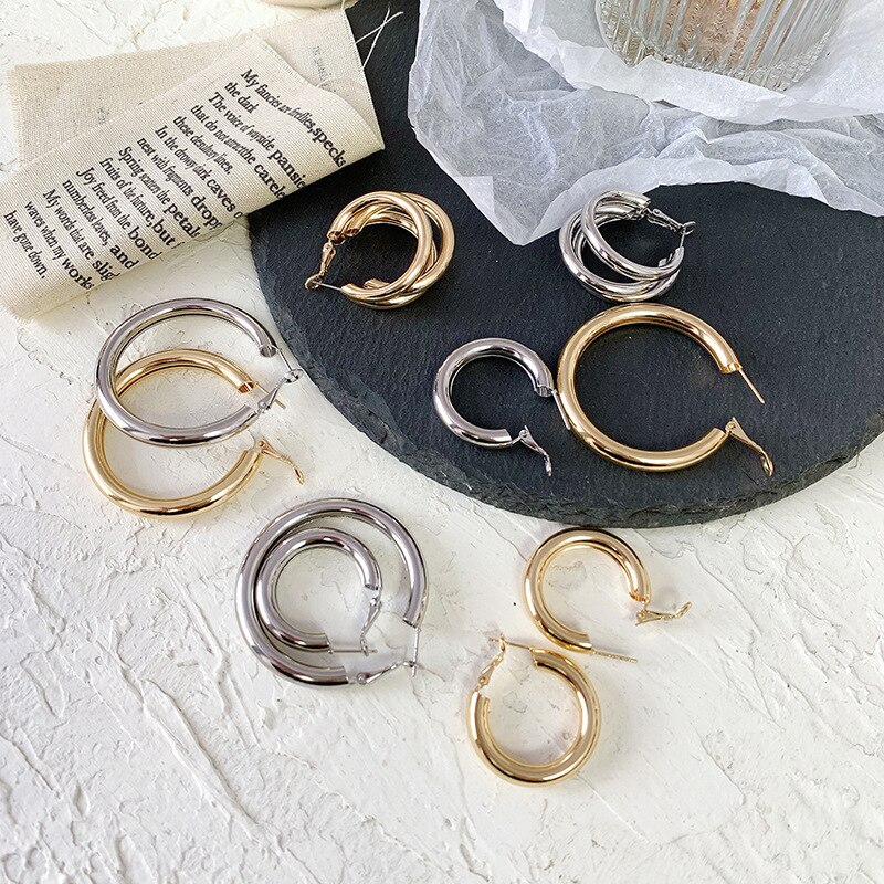 Charme Frauen Einfache Metall Runde bilden Band Ohrringe Gold/Silber farbe Hängen Ohr Kreis Ohrringe Schmuck Party