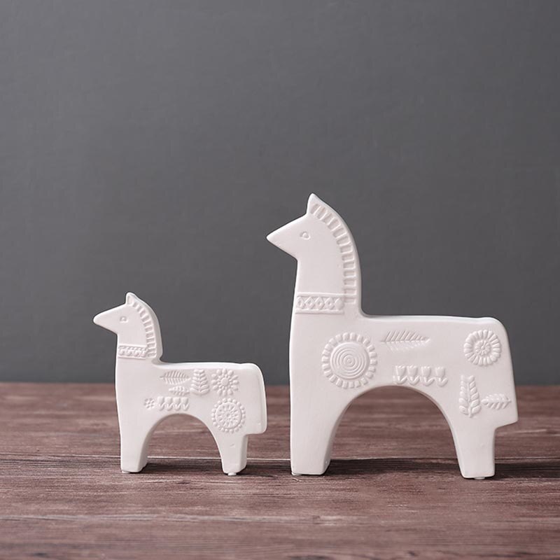 Nordisk stil hvid sort keramisk hestefigurer vintage dyrestatuer til boligindretning fe havertilbehør 13cm 20cm