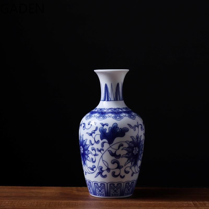 Chinese Style Blue and White Porcelain Vase Mini Vase Small Ornaments Ceramic Crafts Complex Home Decoration Dried Flower Vase