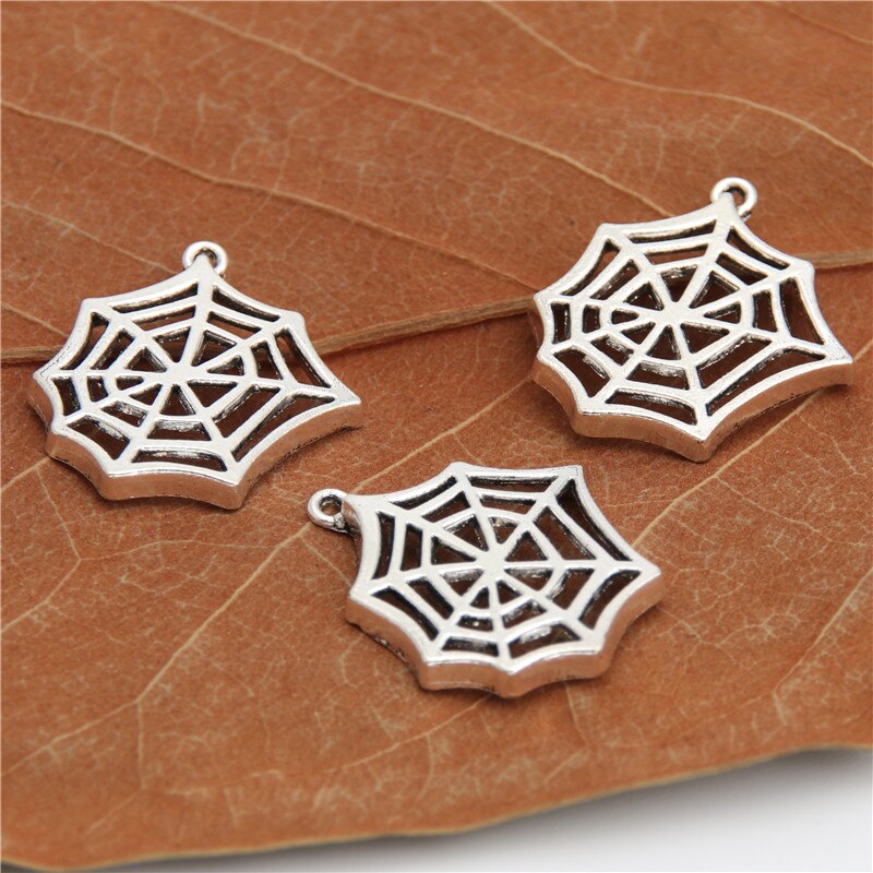 30 stücke Silber Farbe Spinne Netz Charme Halloween Für Diy Schmuck Machen A2941